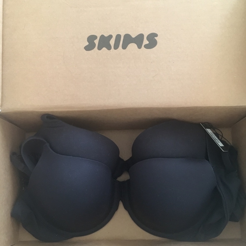 SKIMS push up T-shirt bra